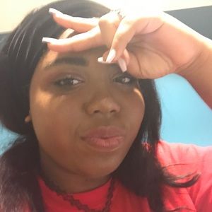 Meet your Posher, Imani